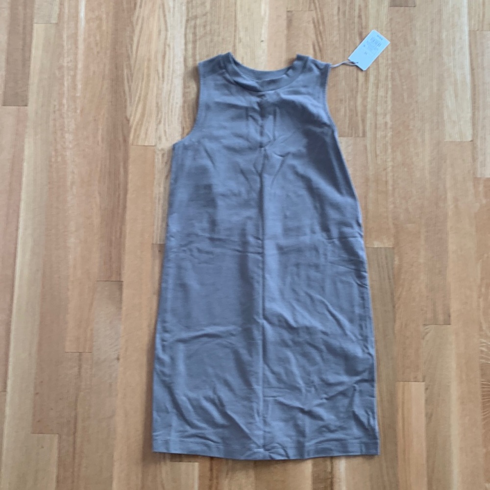 NWT sleeveless brown dress